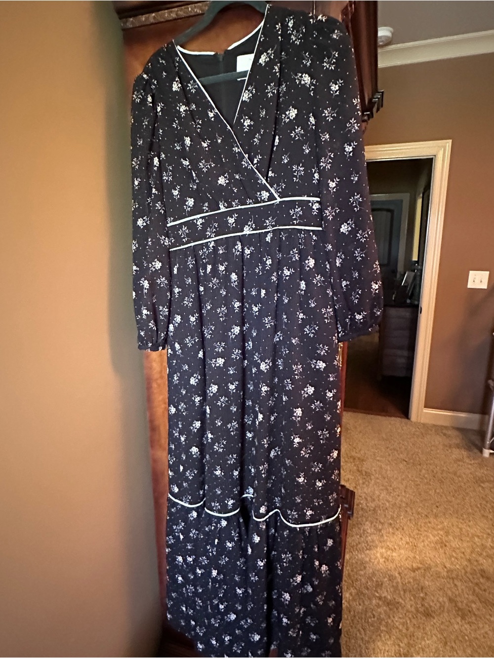 Gal Meets Glam Black Floral Maxi Dress with White Piping